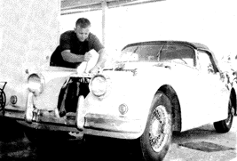 dadcar2.GIF (11467 bytes)